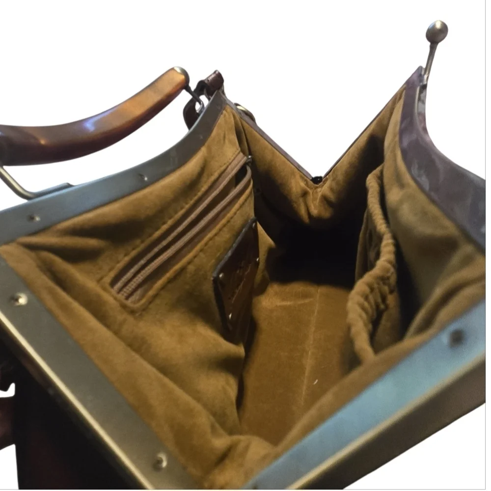 Patricia Nash legant Brown Leather Handbag - Picture 6 of 13